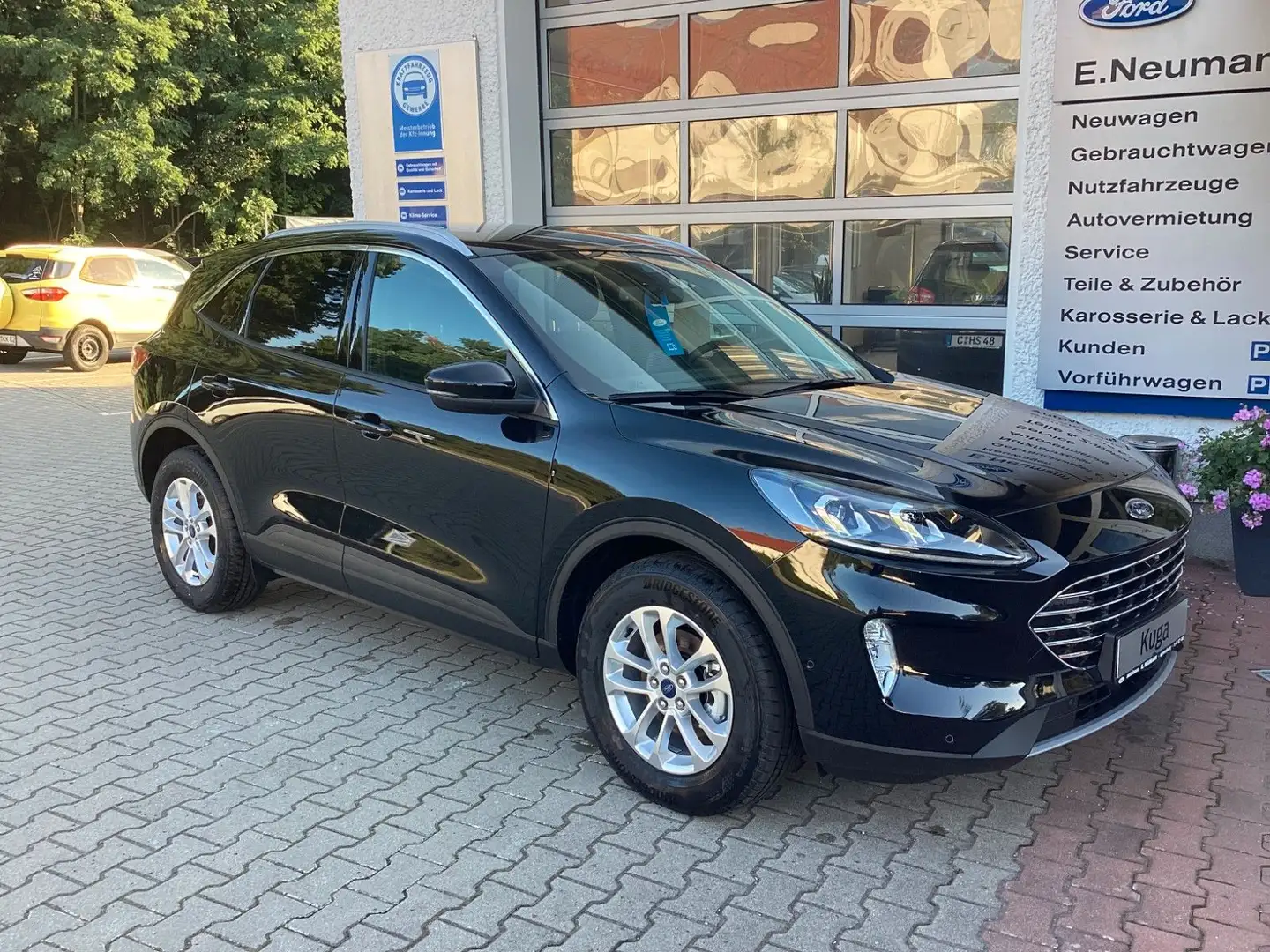 Ford Kuga Titanium X Schwarz - 2