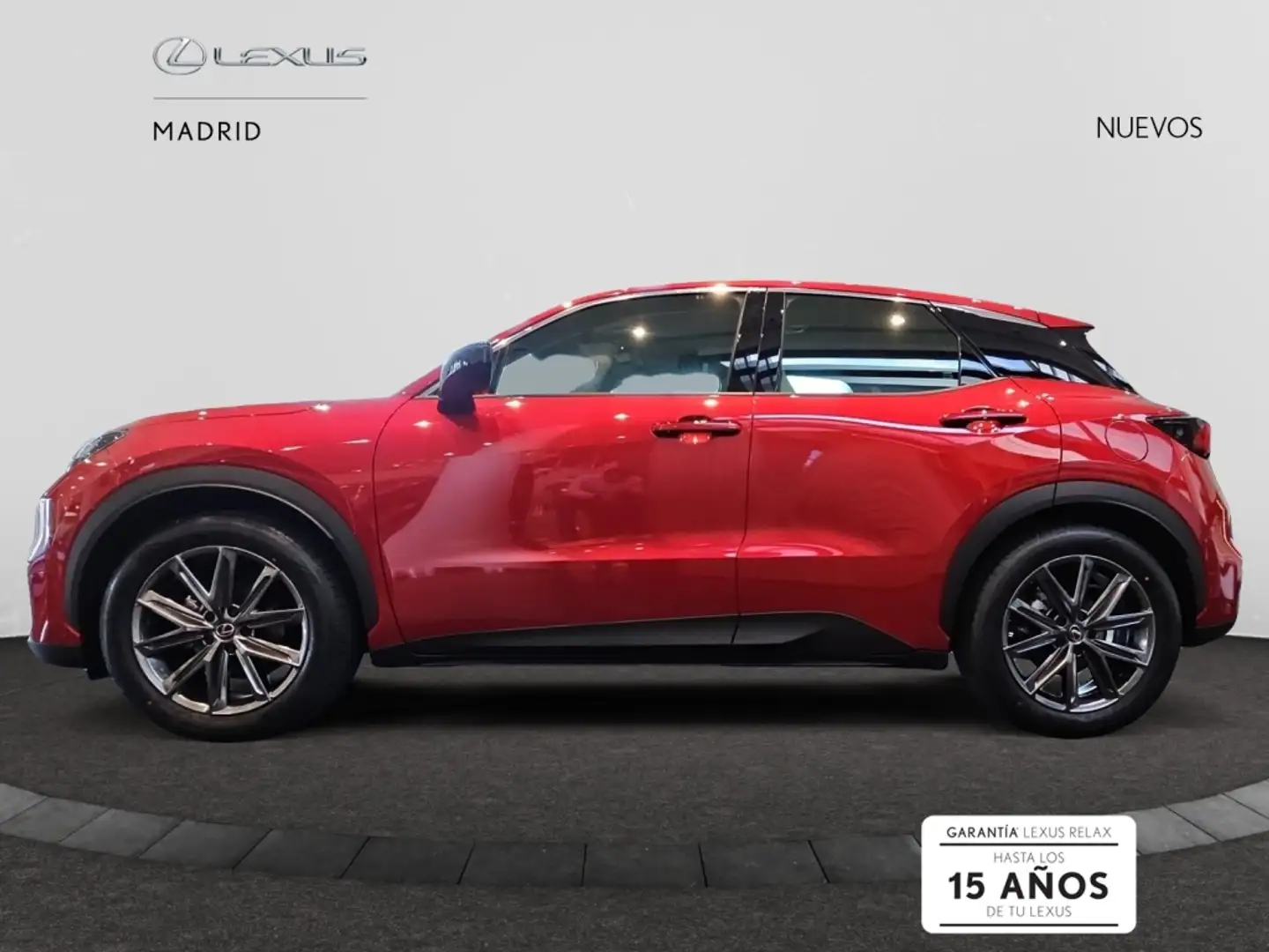 Lexus LBX Emotion Rojo - 2
