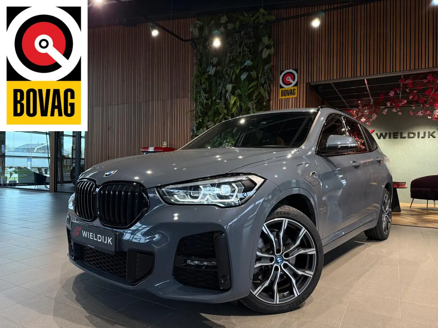BMW X1 xDrive 25e M Sport - 1