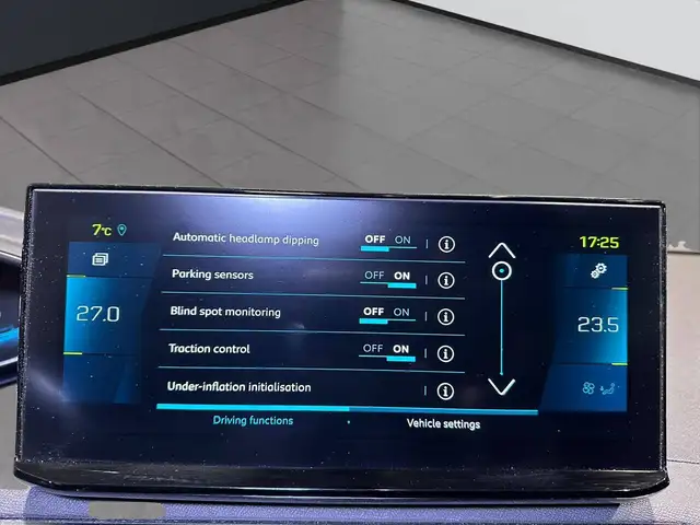 Peugeot 3008 view 9
