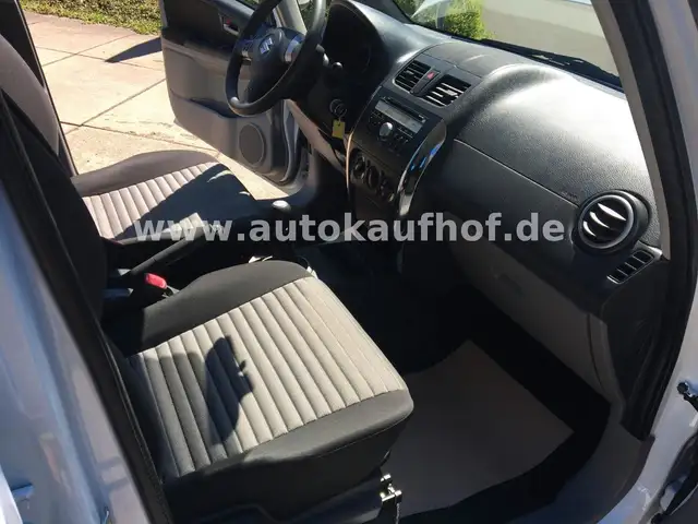 Suzuki SX4 view 12