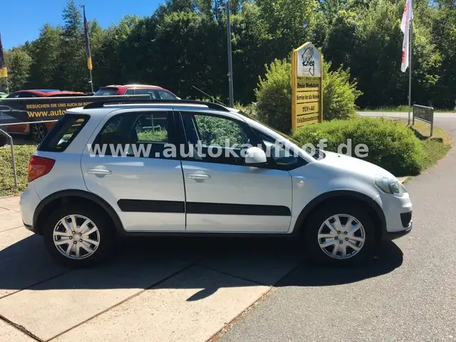 Suzuki SX4 view 4