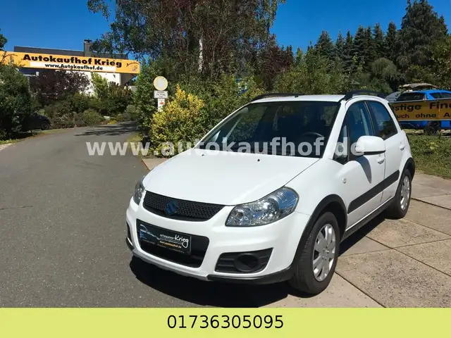 2015 Suzuki SX4 in White for sale