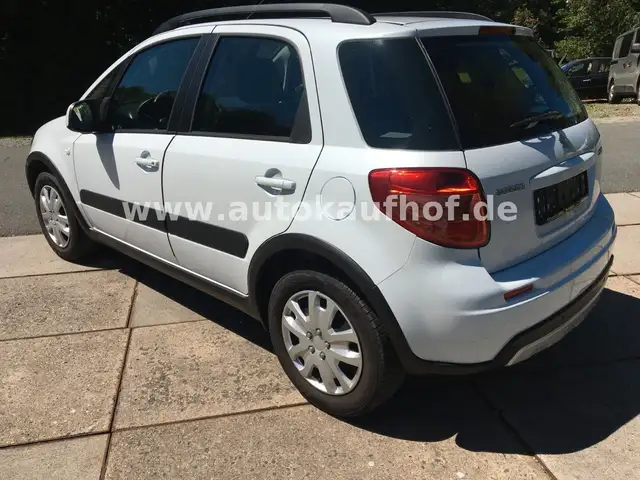 Suzuki SX4 view 7