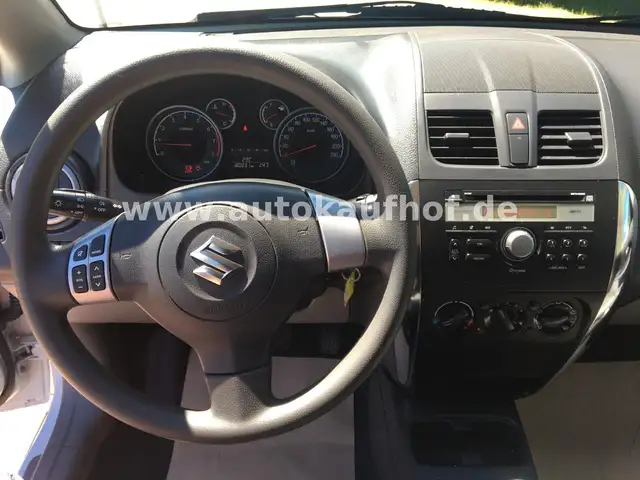 Suzuki SX4 view 13