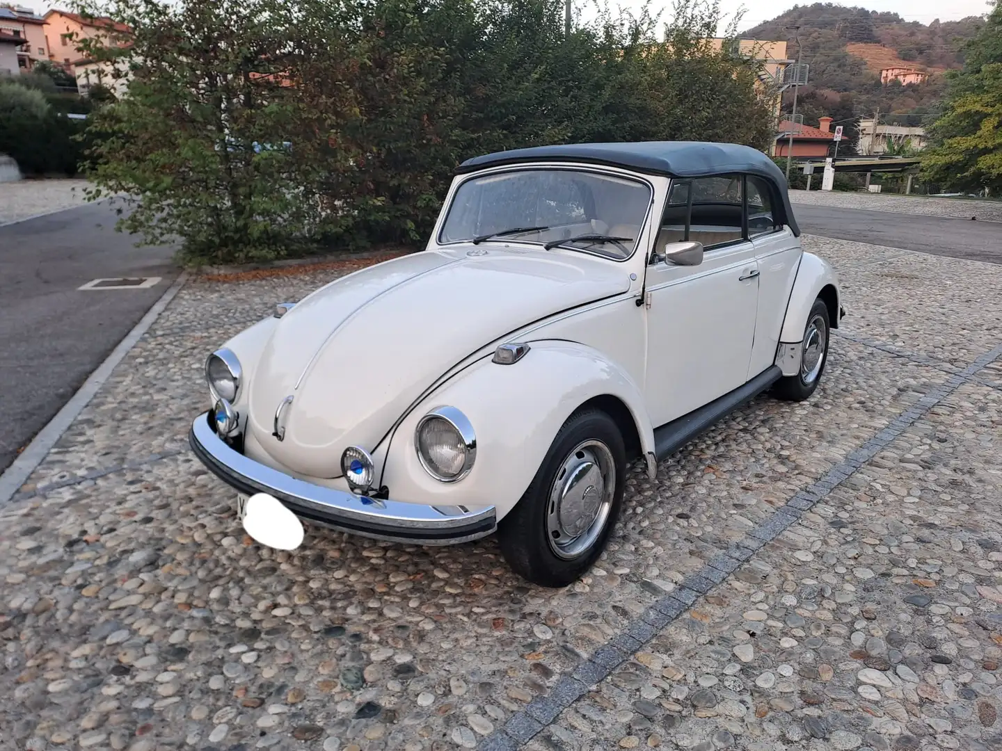 Volkswagen Maggiolino Cabrio Vetro Piatto Weiß - 1