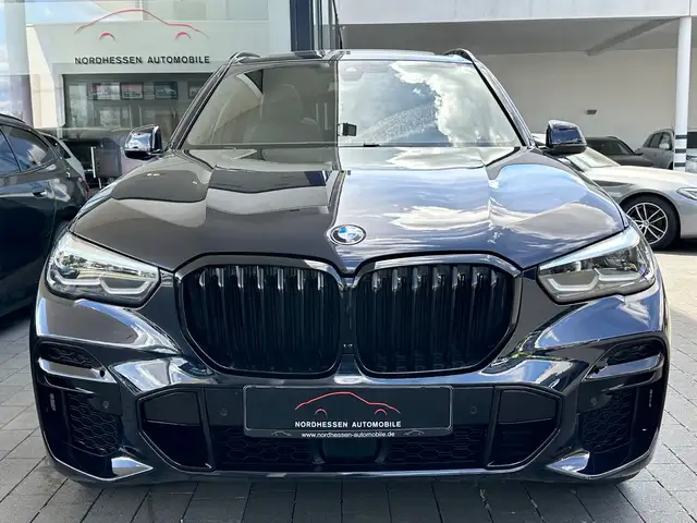 BMW X5 view 5