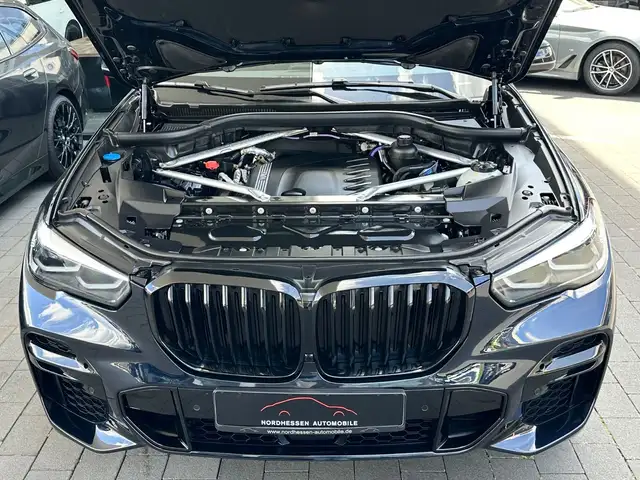 BMW X5 view 6