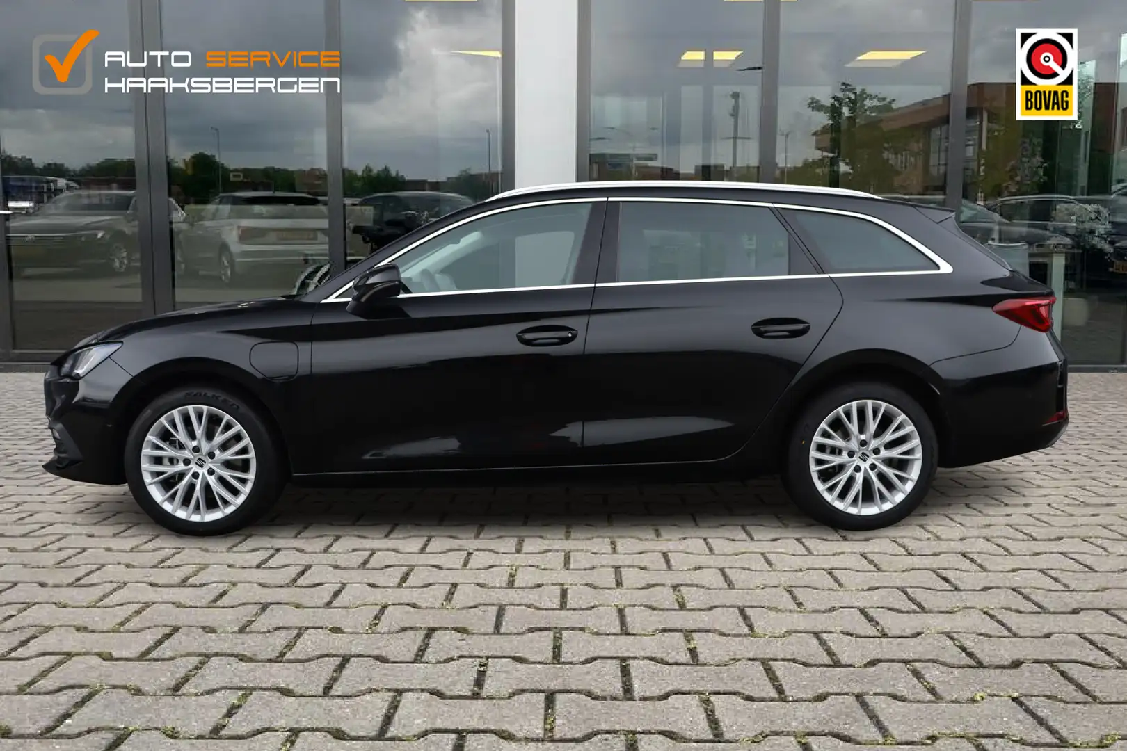 SEAT Leon e-Hybrid Sportstourer 1.4 TSI eHybrid PHEV Xcellence | Carp Czarny - 2