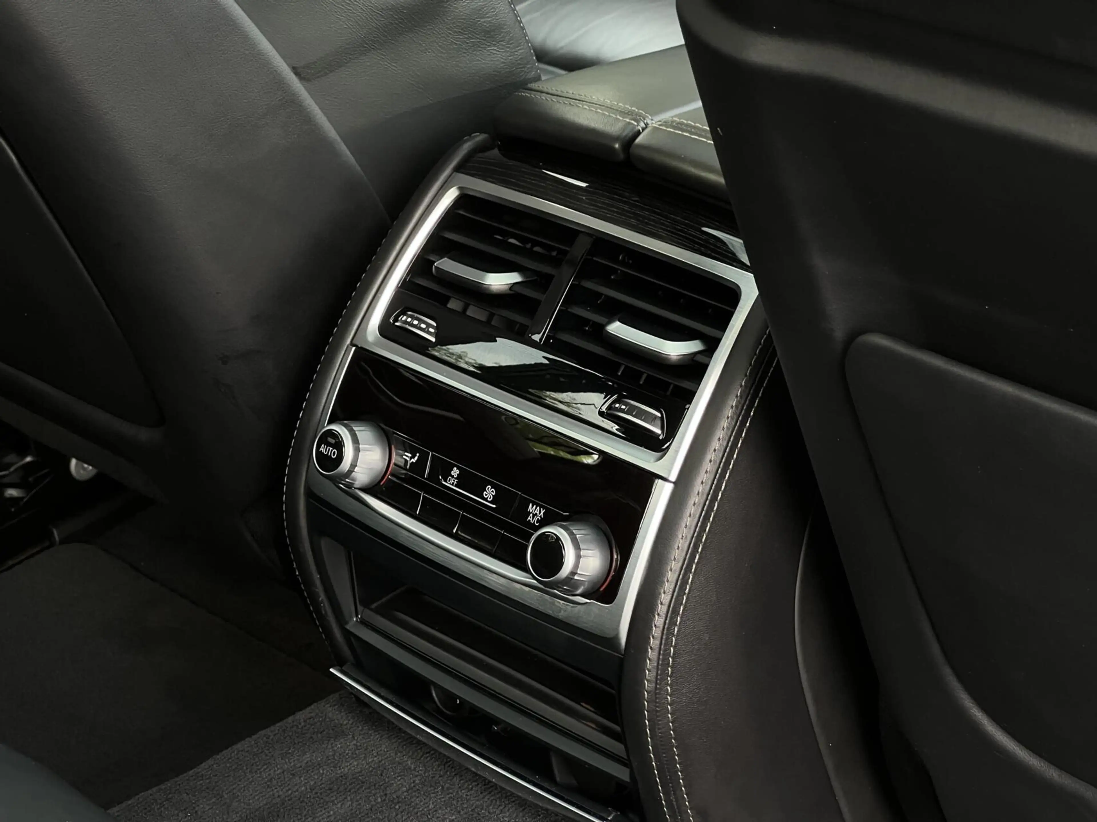 BMW 740 7-serie 740e iPerformance High ExecutiveNL AUTO, N — photo 28