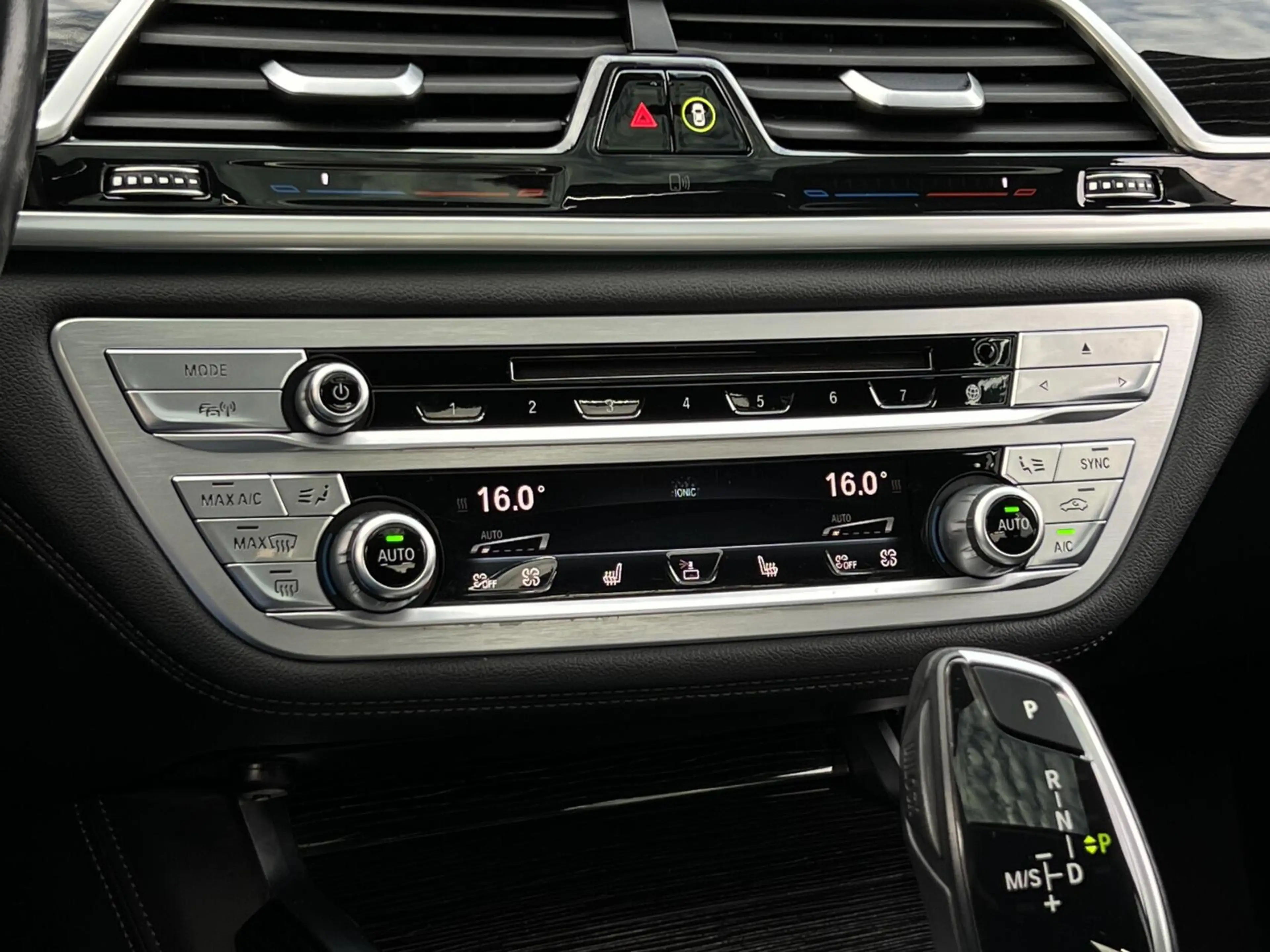 BMW 740 7-serie 740e iPerformance High ExecutiveNL AUTO, N — photo 17