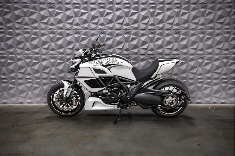 Ducati Diavel - foto 5