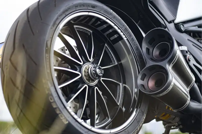 Ducati Diavel - foto 3