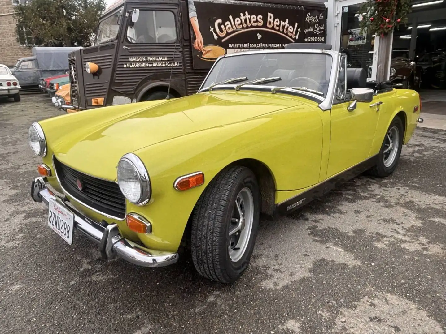 MG Midget - 2