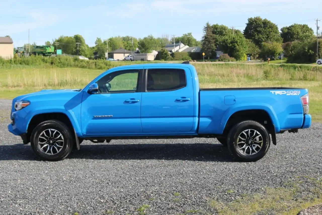 Toyota Tacoma снимка Toyota Tacoma
