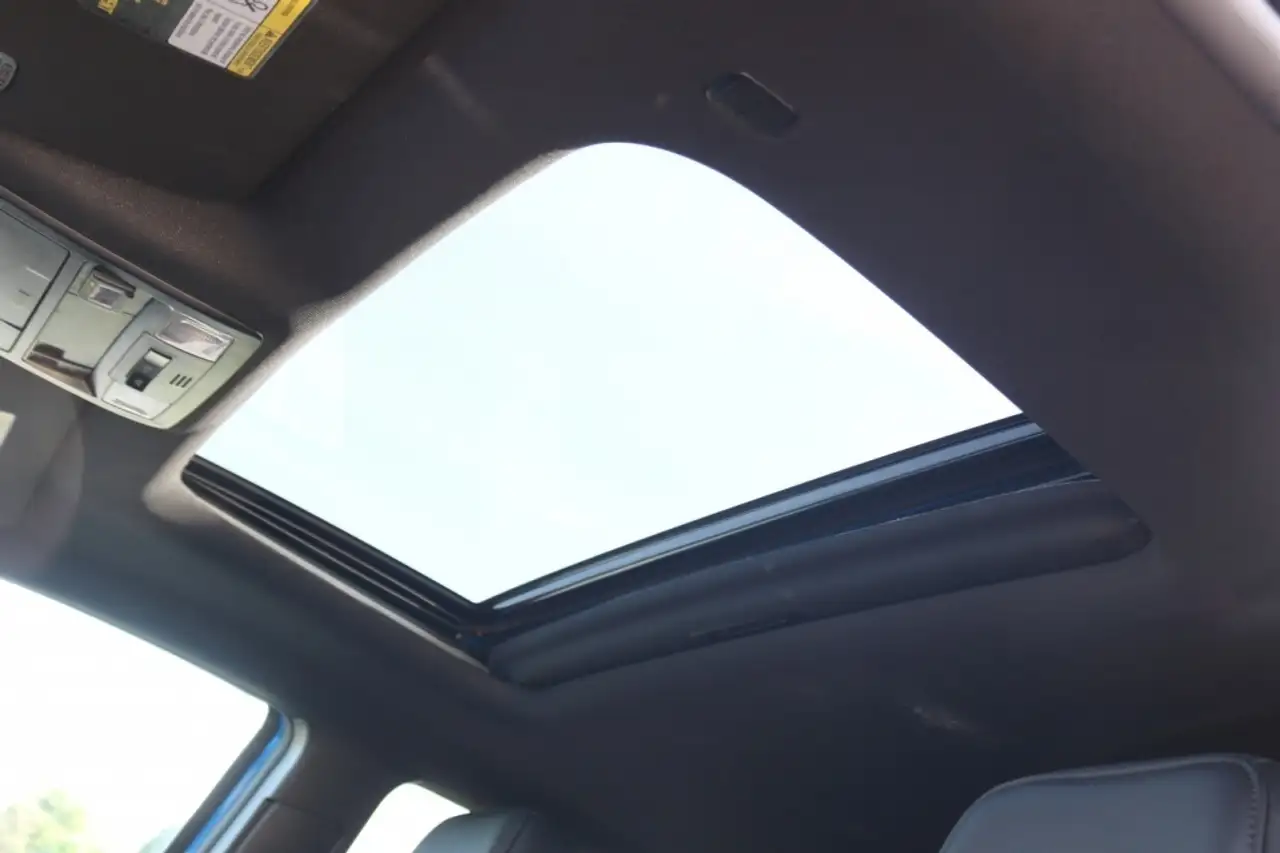 Toyota Tacoma снимка Toyota Tacoma