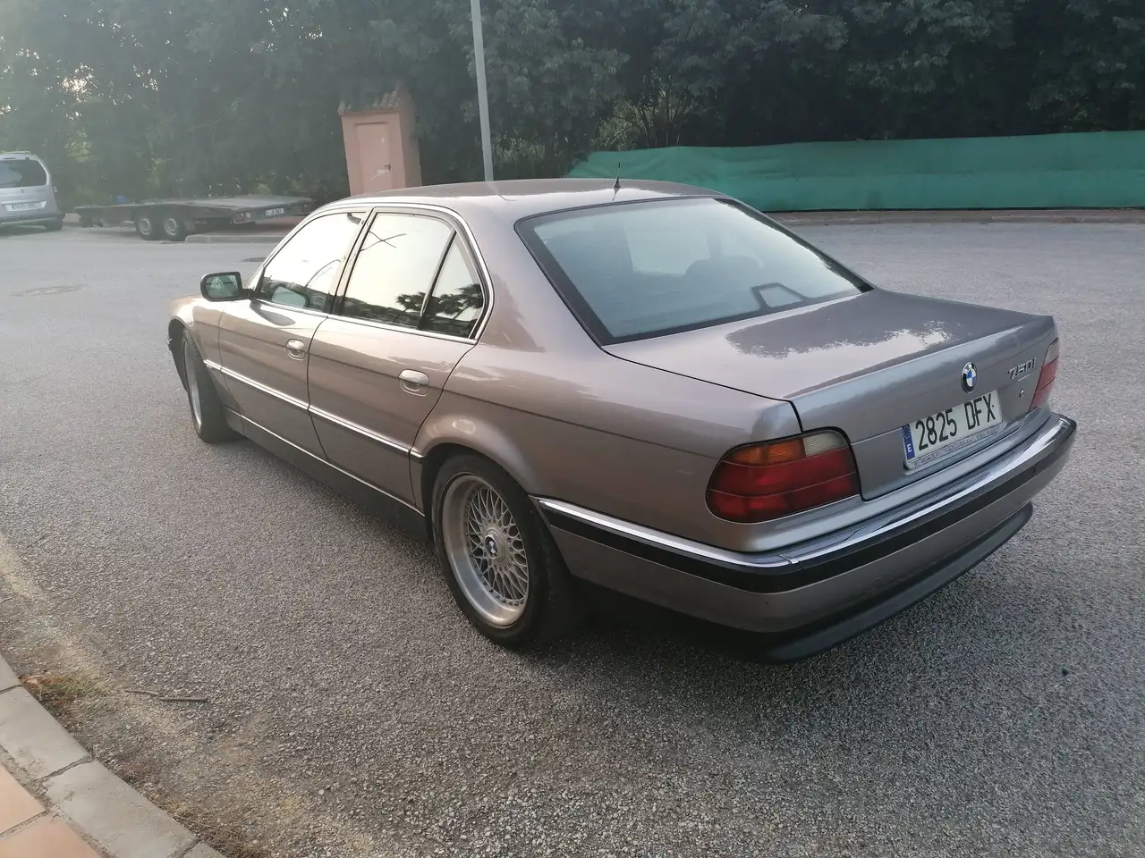 BMW 750i Aut., foto 4