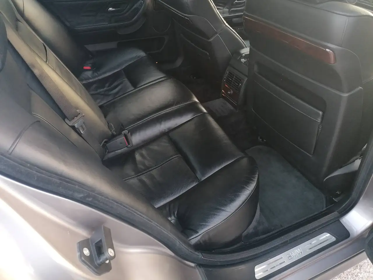 BMW 750i Aut., foto 9