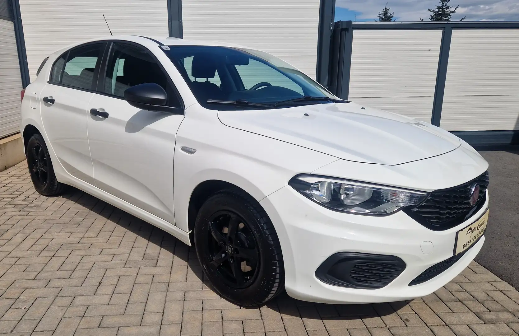 Fiat Tipo 1,4 95 Pop / Sehr gepflegt, Neues Pickerl ! Weiß - 1