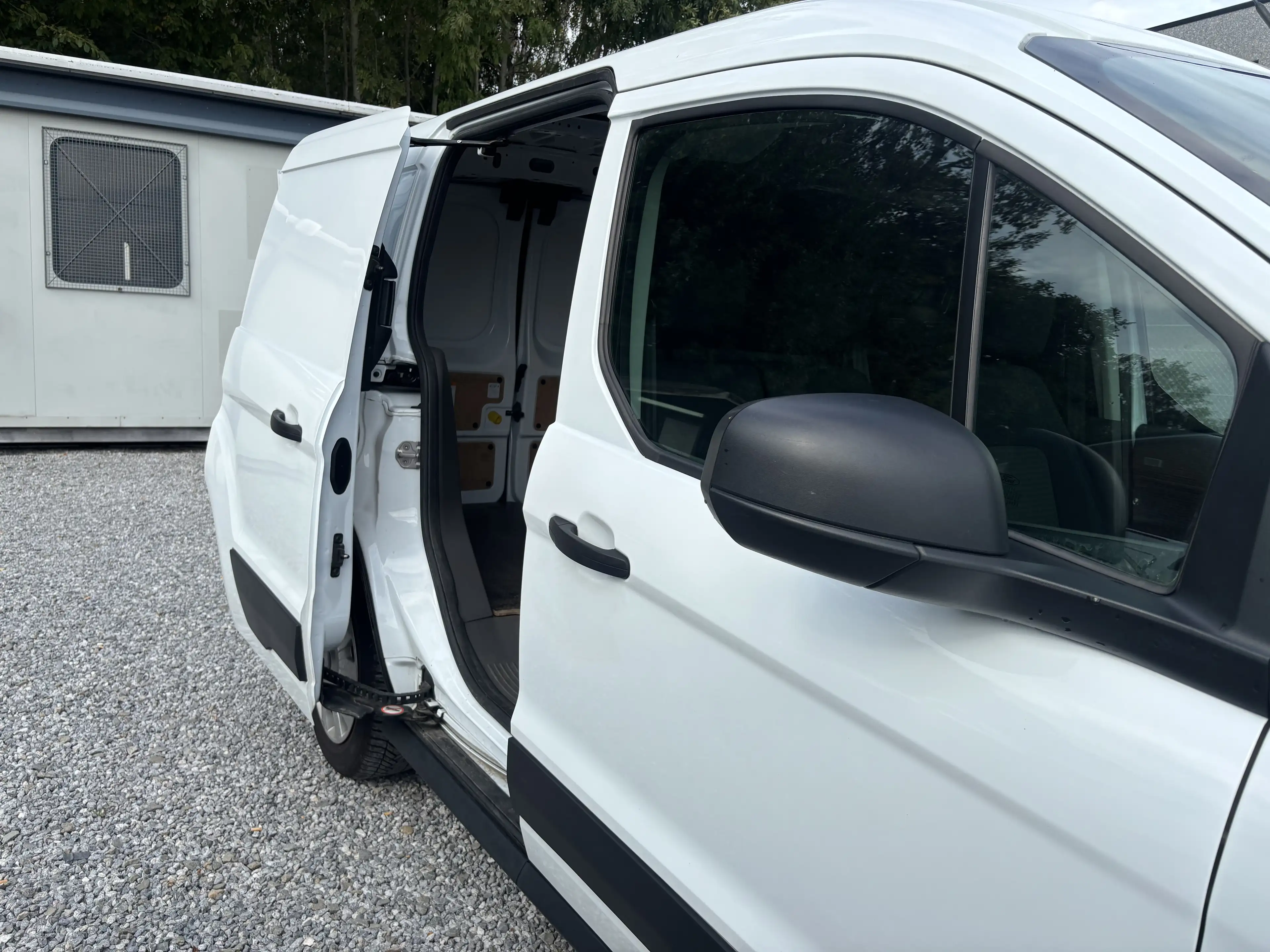 Ford Transit Connect 1.5 TDCi NAVIGATION-CLIM-3 PLACES — photo 11