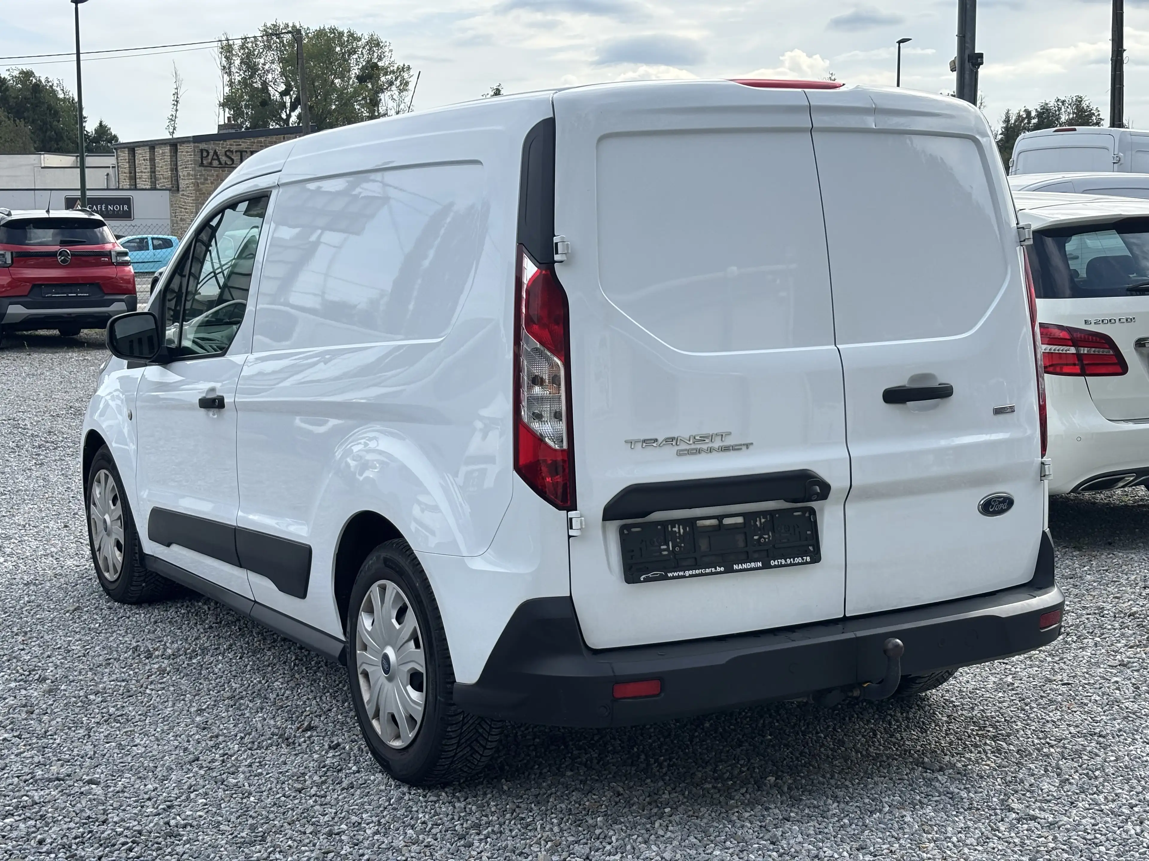 Ford Transit Connect 1.5 TDCi NAVIGATION-CLIM-3 PLACES — photo 6