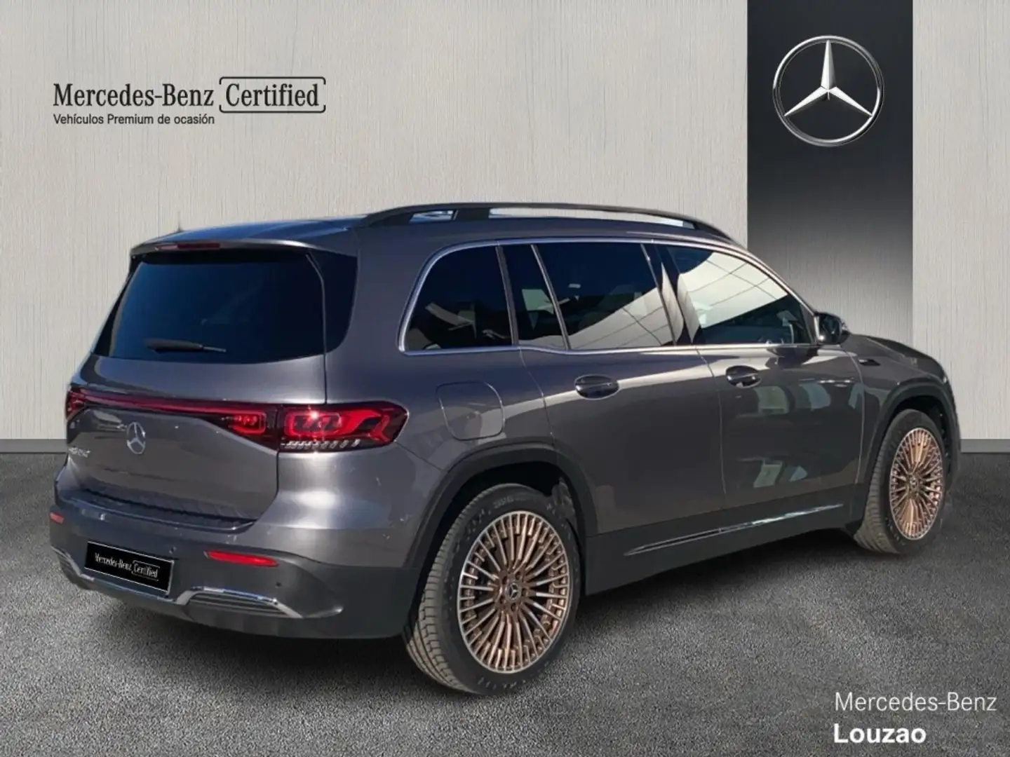 Mercedes-Benz EQB 250 Gris - 2