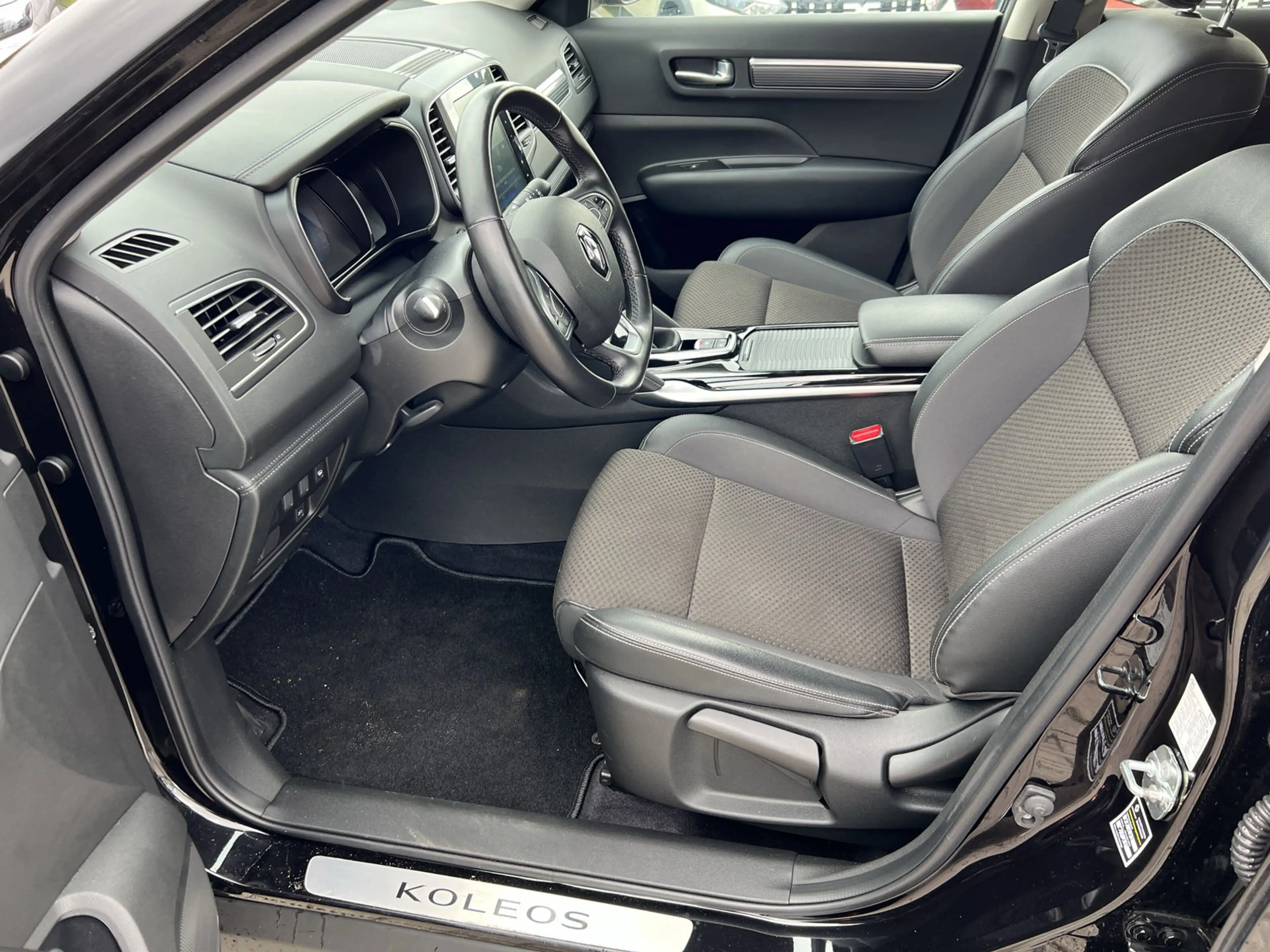 Renault Koleos dCi 185 CVT Intens SHZ+LED+RFK — photo 5