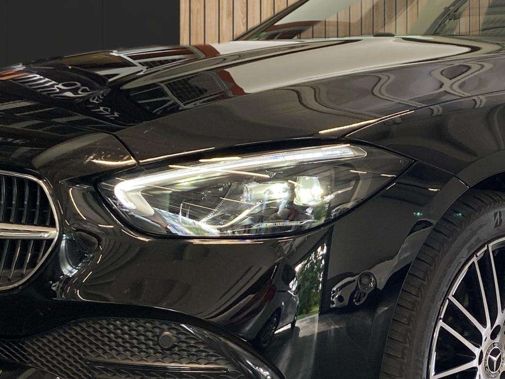 Mercedes-Benz C 220