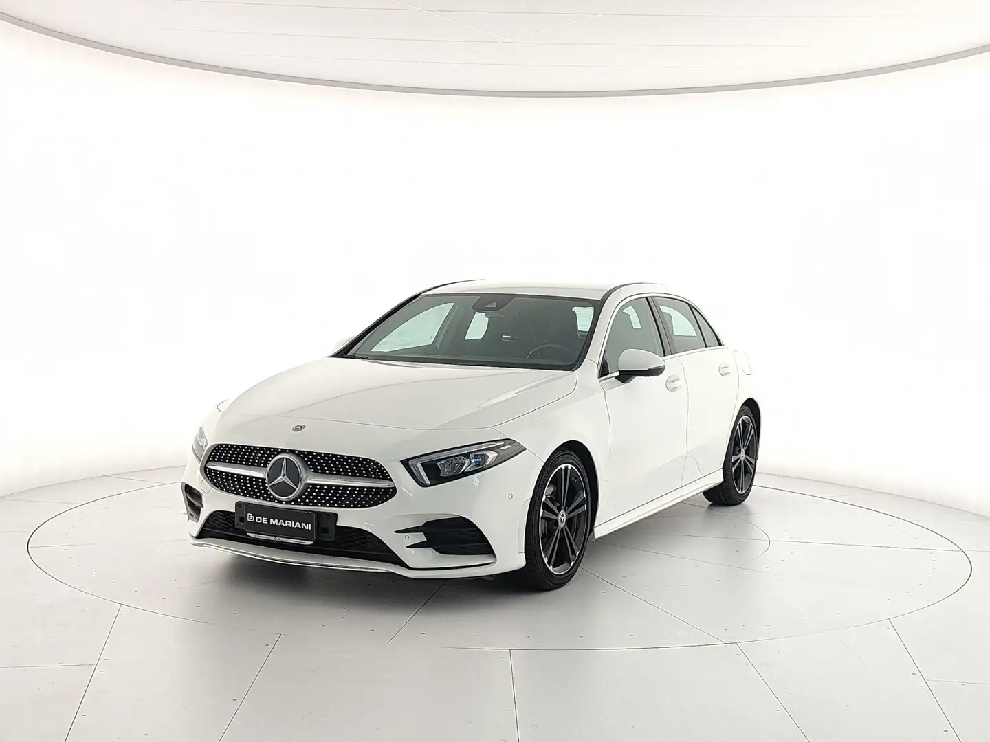 Mercedes-Benz A 180 A 180 d Premium auto Bianco - 1