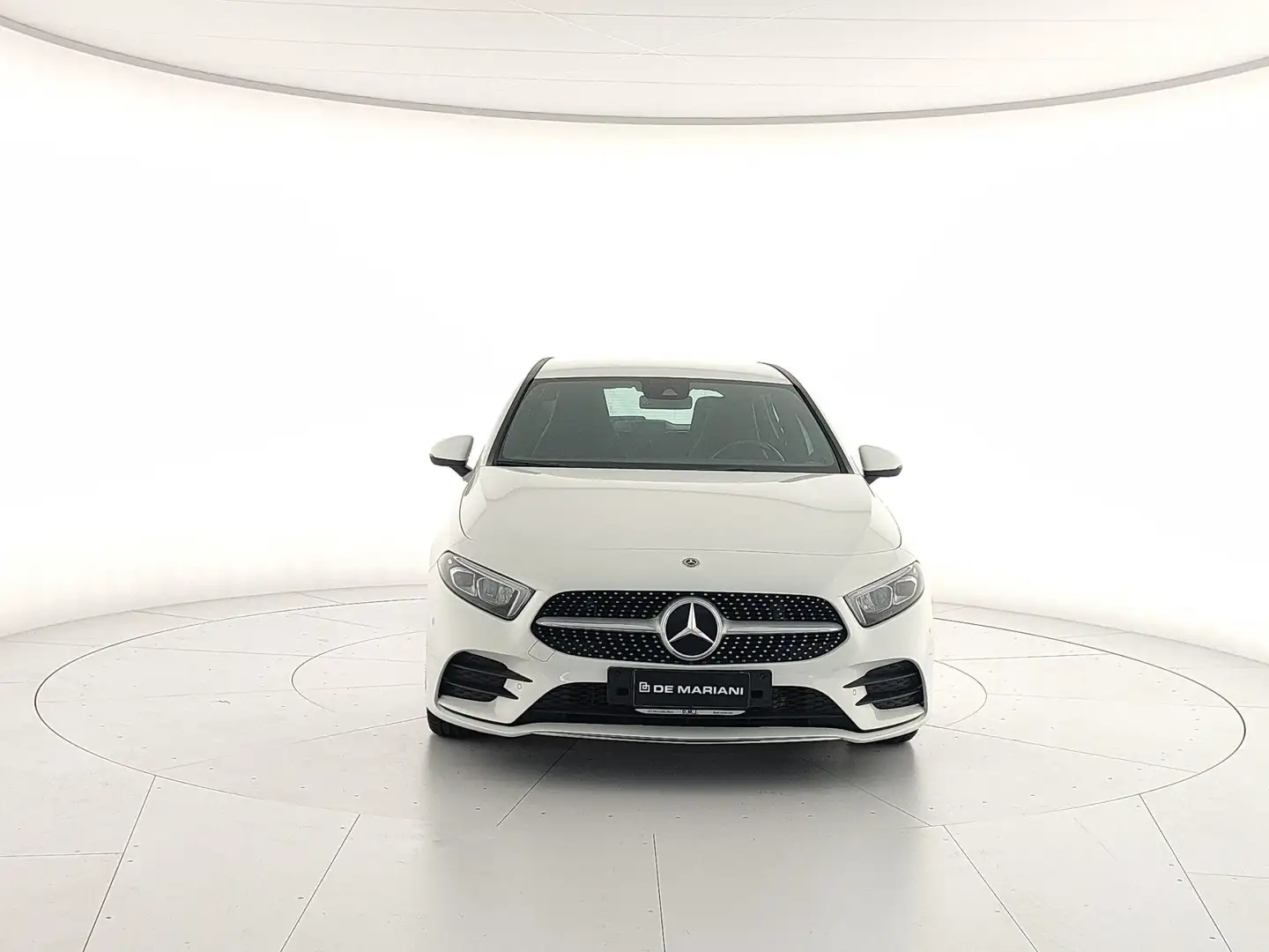 Mercedes-Benz A 180 A 180 d Premium auto Bianco - 2