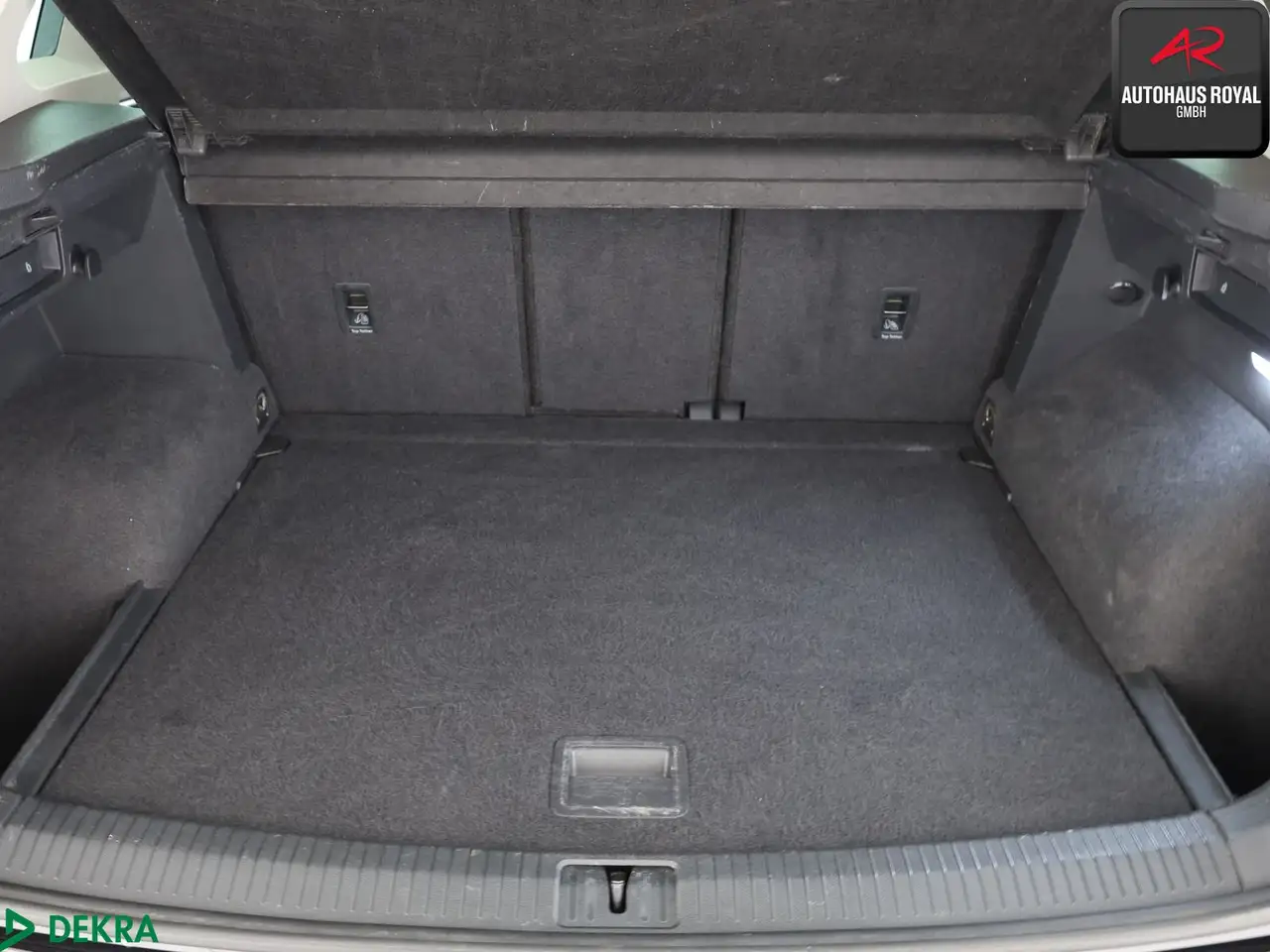 Volkswagen Tiguan Tiguan 2.0 TDI Elegance MATRIX,PANO,360GRAD,ACC 13