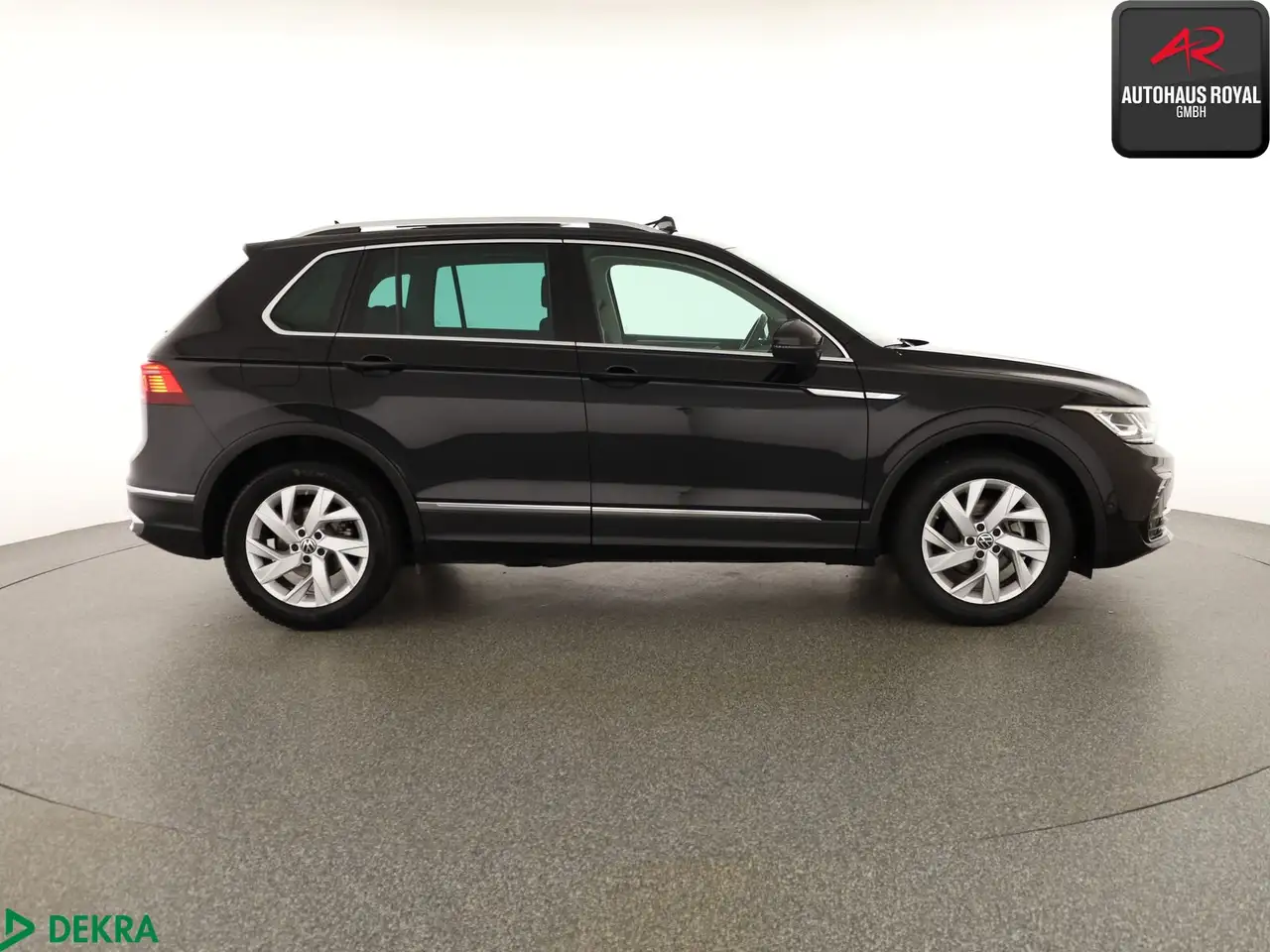 Volkswagen Tiguan Tiguan 2.0 TDI Elegance MATRIX,PANO,360GRAD,ACC 6
