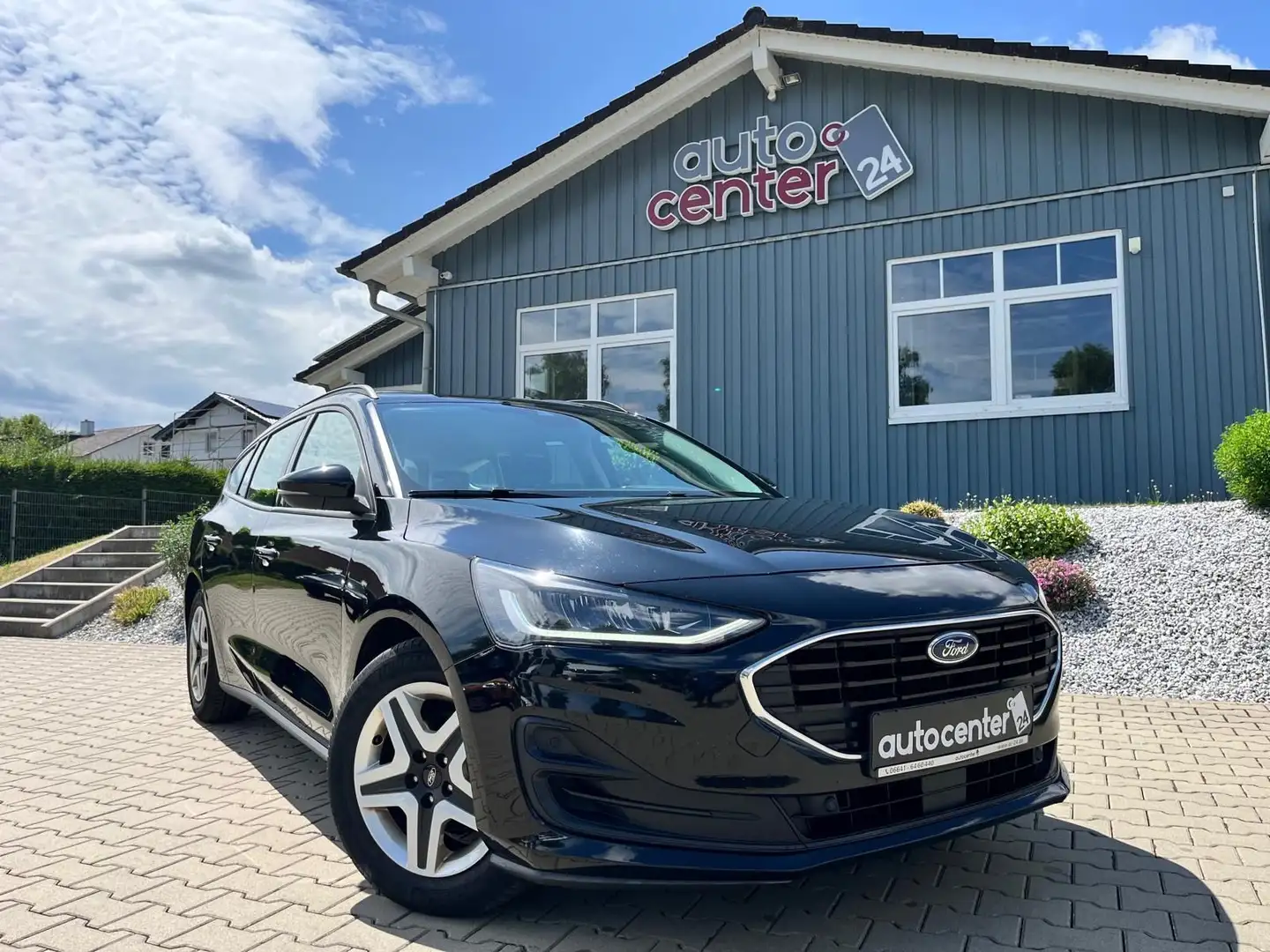 Ford Focus Turnier°Kamera°AHK°LED°1.Hand° Schwarz - 1