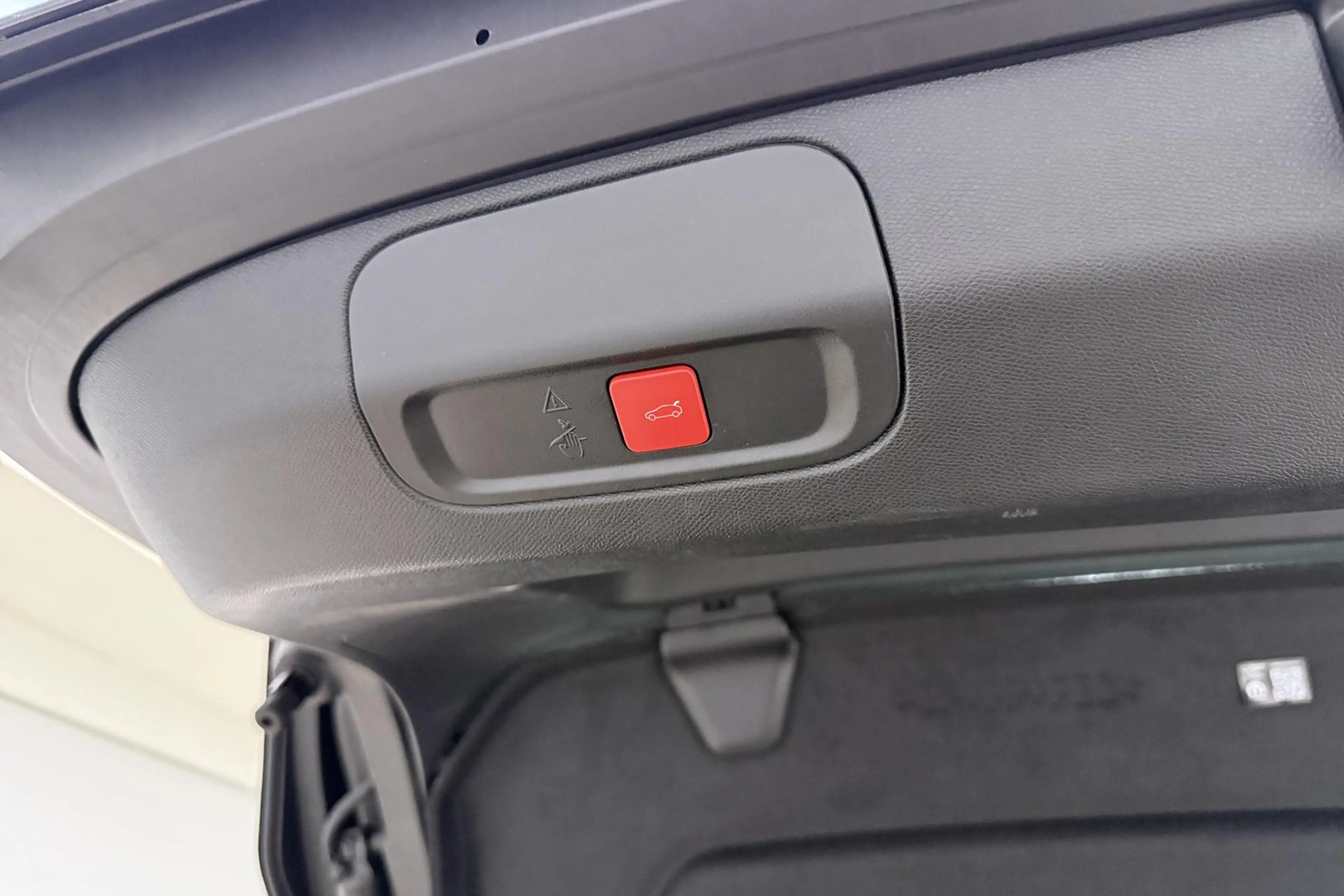 Peugeot 408 1.2 Hybrid 145 e-DCS6 GT | Automaat | Adaptieve cr — photo 13