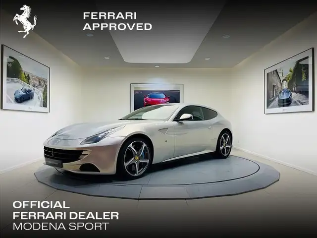 Ferrari FF V12 6.3 660ch