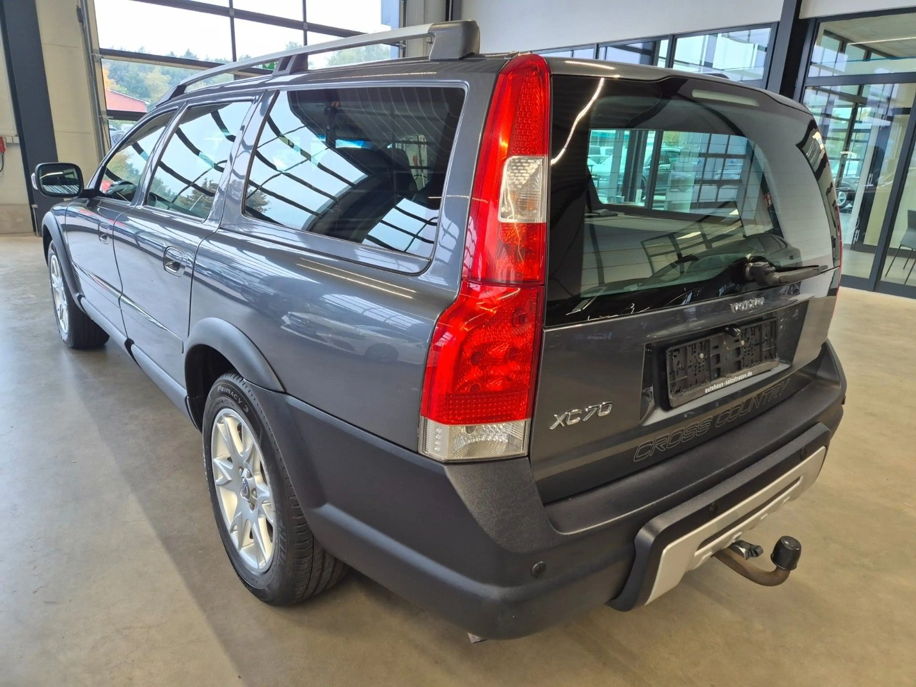 Volvo XC70 2.4 D AWD EDITION LEDER NAVI XENON AHK 1.HD — photo 7