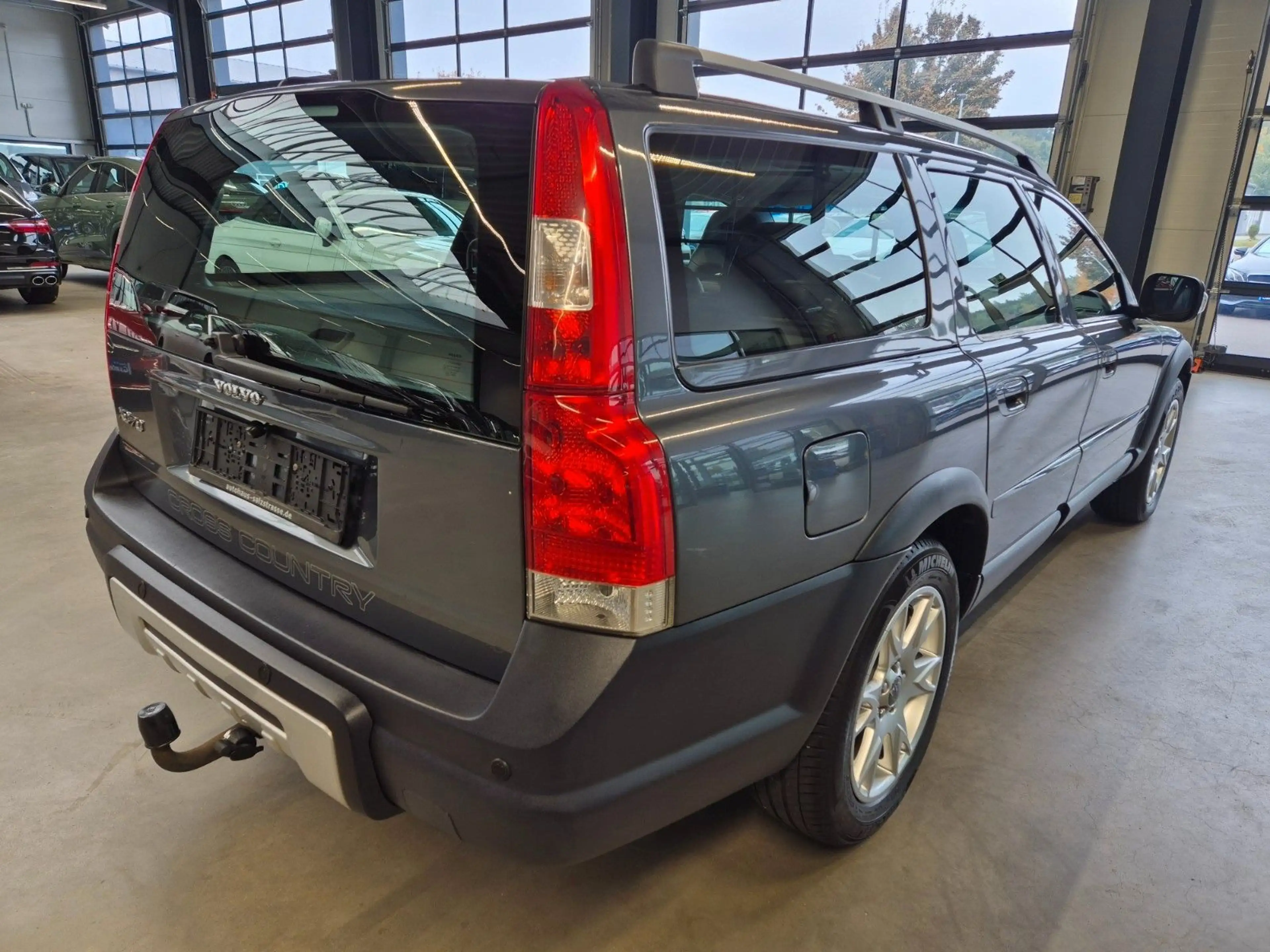 Volvo XC70 2.4 D AWD EDITION LEDER NAVI XENON AHK 1.HD — photo 5