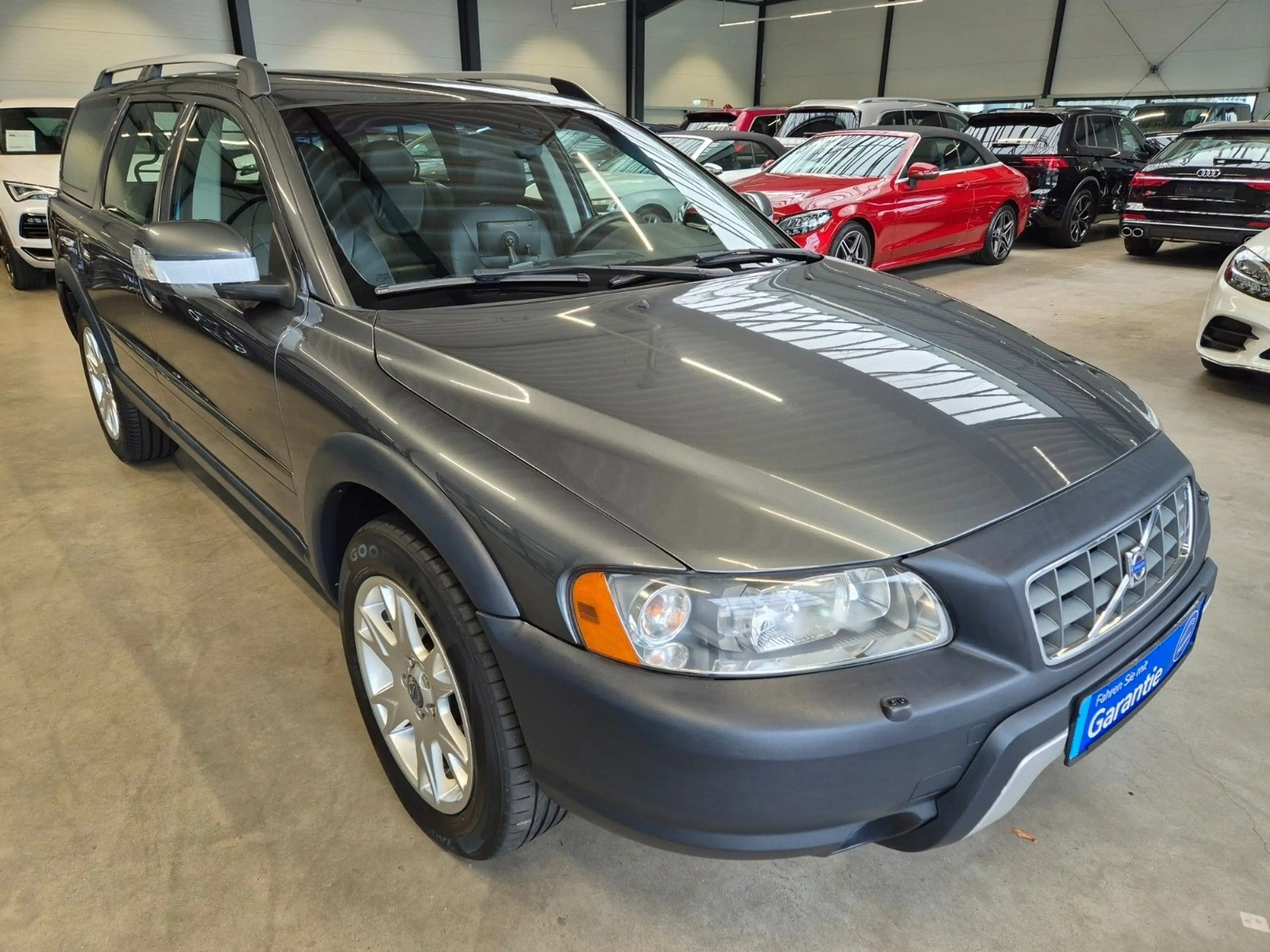 Volvo XC70 2.4 D AWD EDITION LEDER NAVI XENON AHK 1.HD — photo 3