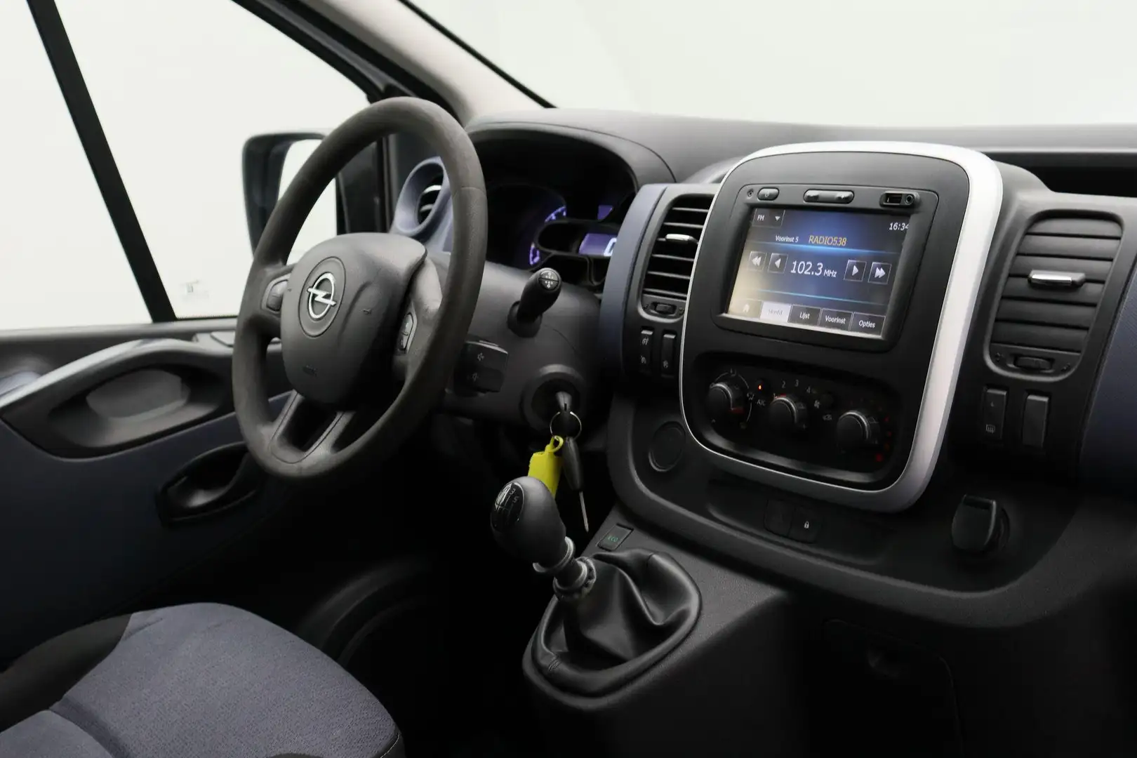 Opel Vivaro 1.6 CDTI L2H1 DC Edition EcoFlex 2015 NAP | Trekha Wit - 2