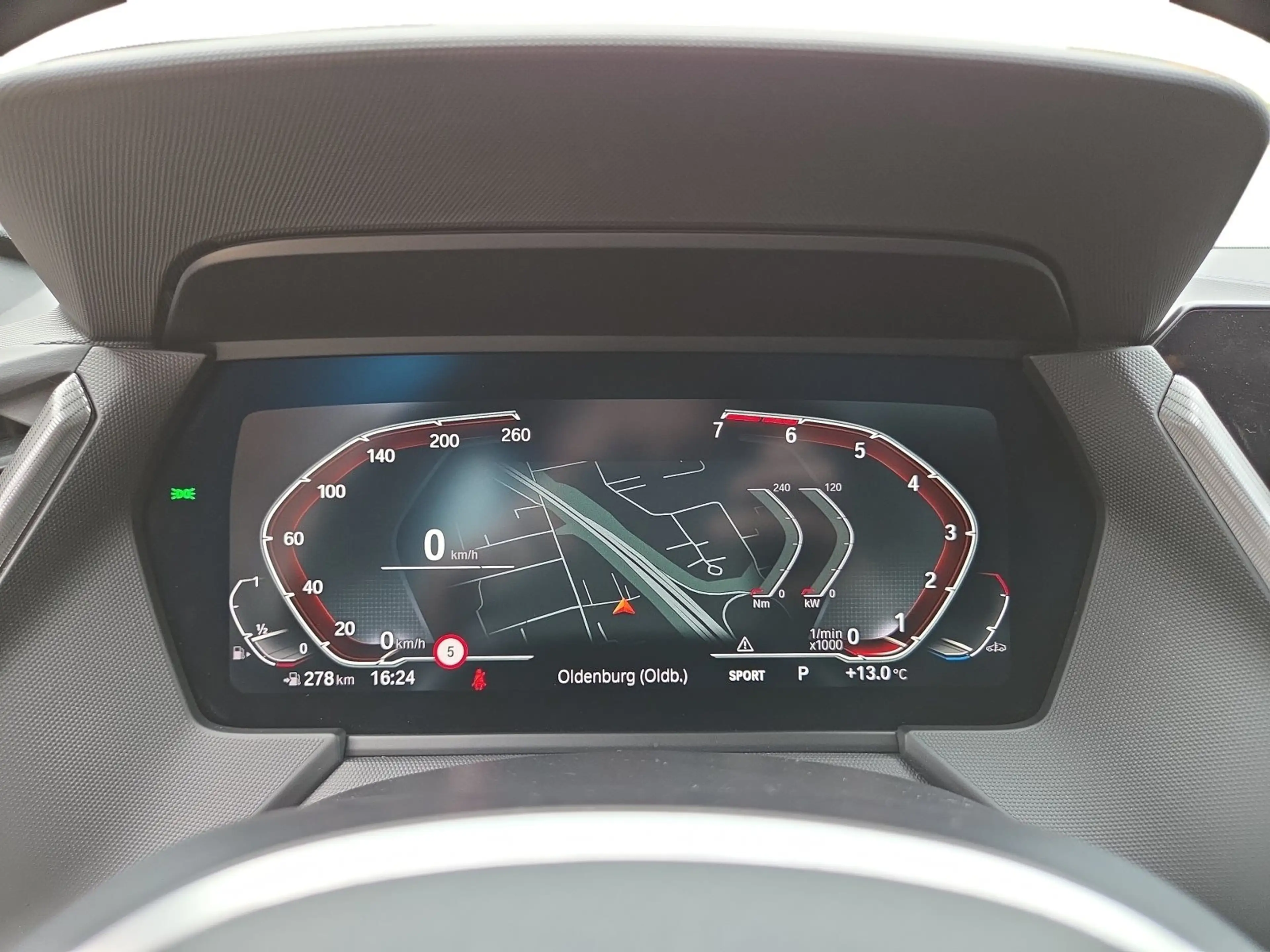 BMW 118 i PANO RFK SPORTSITZE LED SHZ TEMPOMAT DAB BT — photo 15