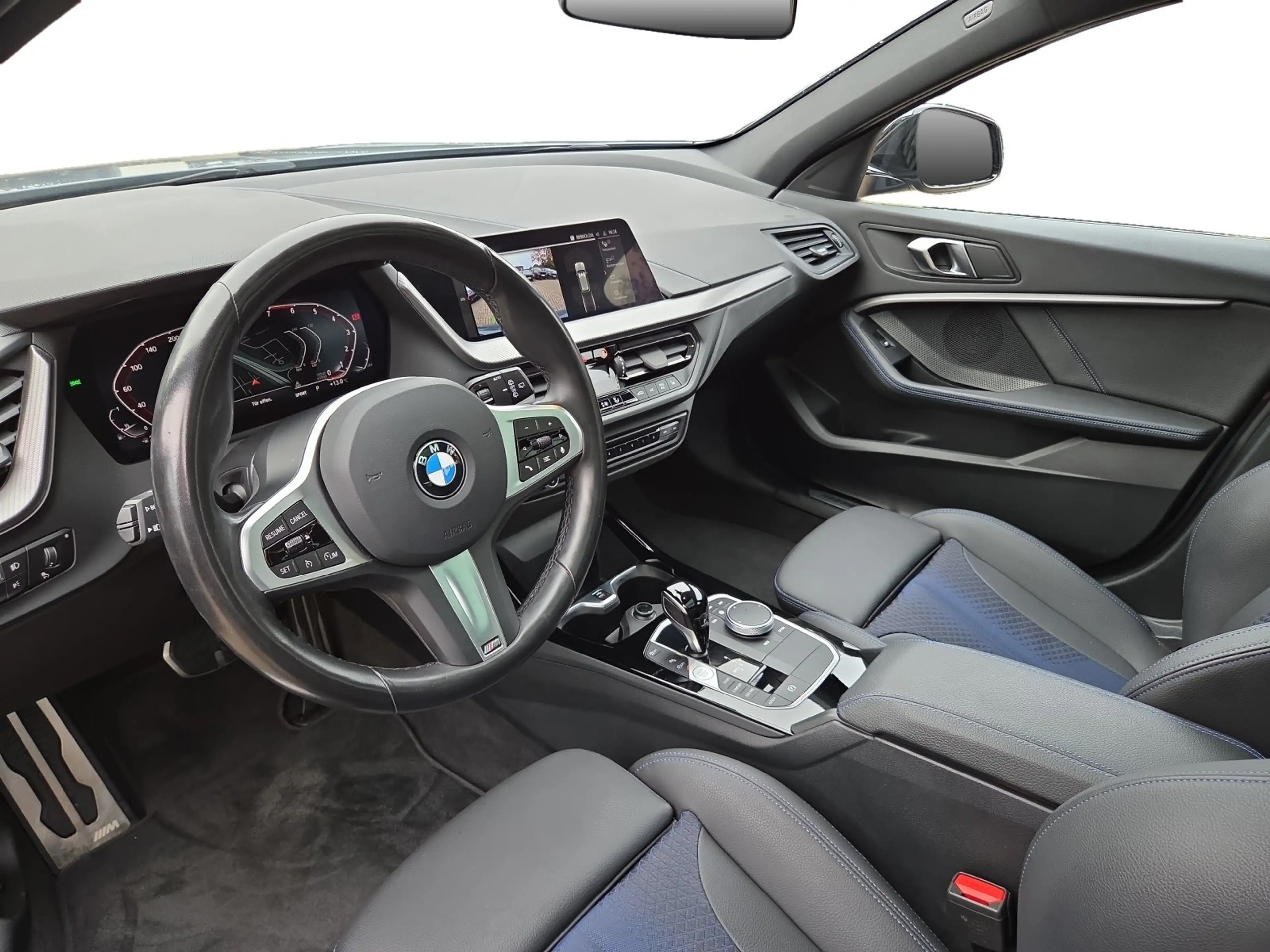 BMW 118 i PANO RFK SPORTSITZE LED SHZ TEMPOMAT DAB BT — photo 14