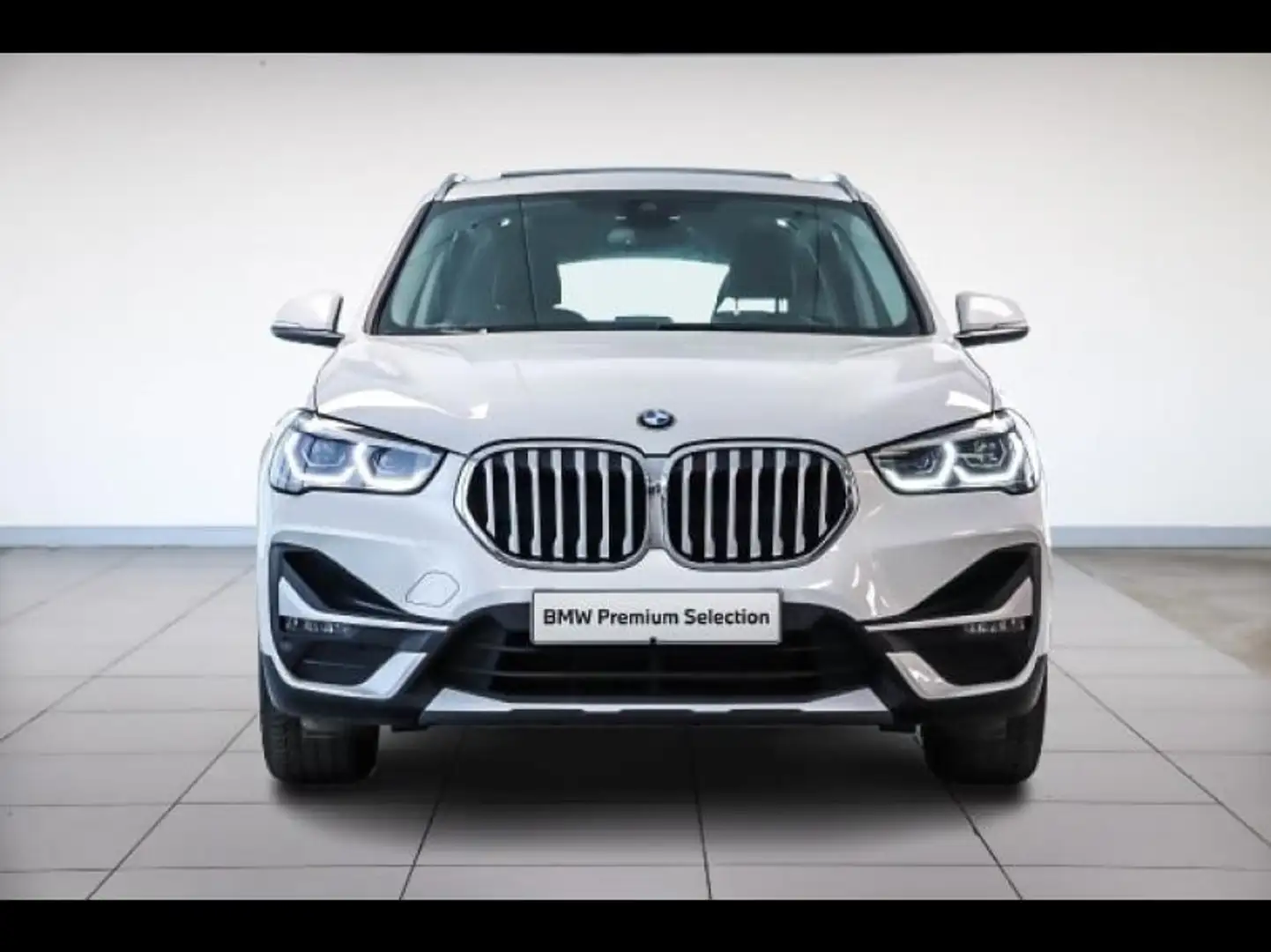 BMW X1 sDrive18dA 150ch xLine Blanc - 2