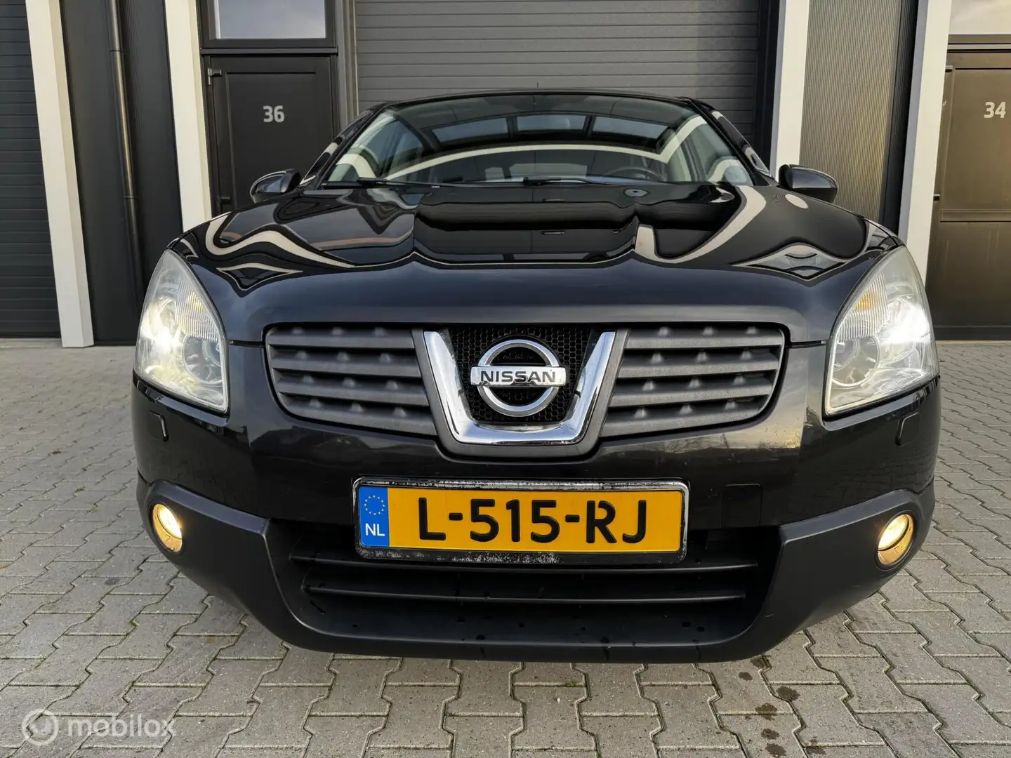 Nissan Qashqai 2.0 Acenta Schwarz - 2