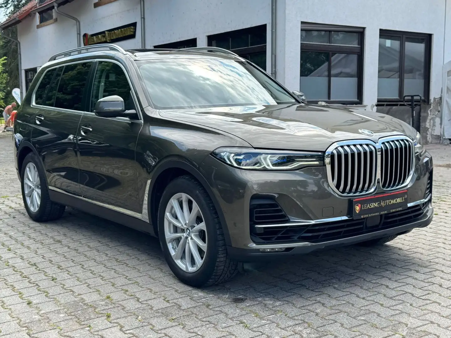 BMW X7 xDrive 40d Laser H&K Soft-Close 7-Sitze 360° Braun - 2