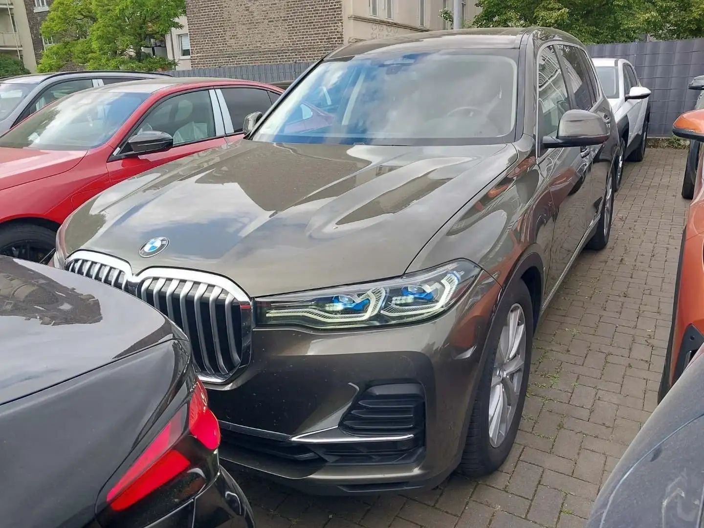 BMW X7 xDrive 40d Laser H&K Soft-Close 7-Sitze 360° Marrón - 1