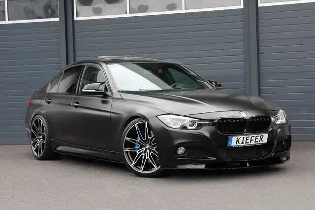 BMW 330 i M Sport/HUD/HK/CarPlay/SHZ/KAMERA/TOTW/R20