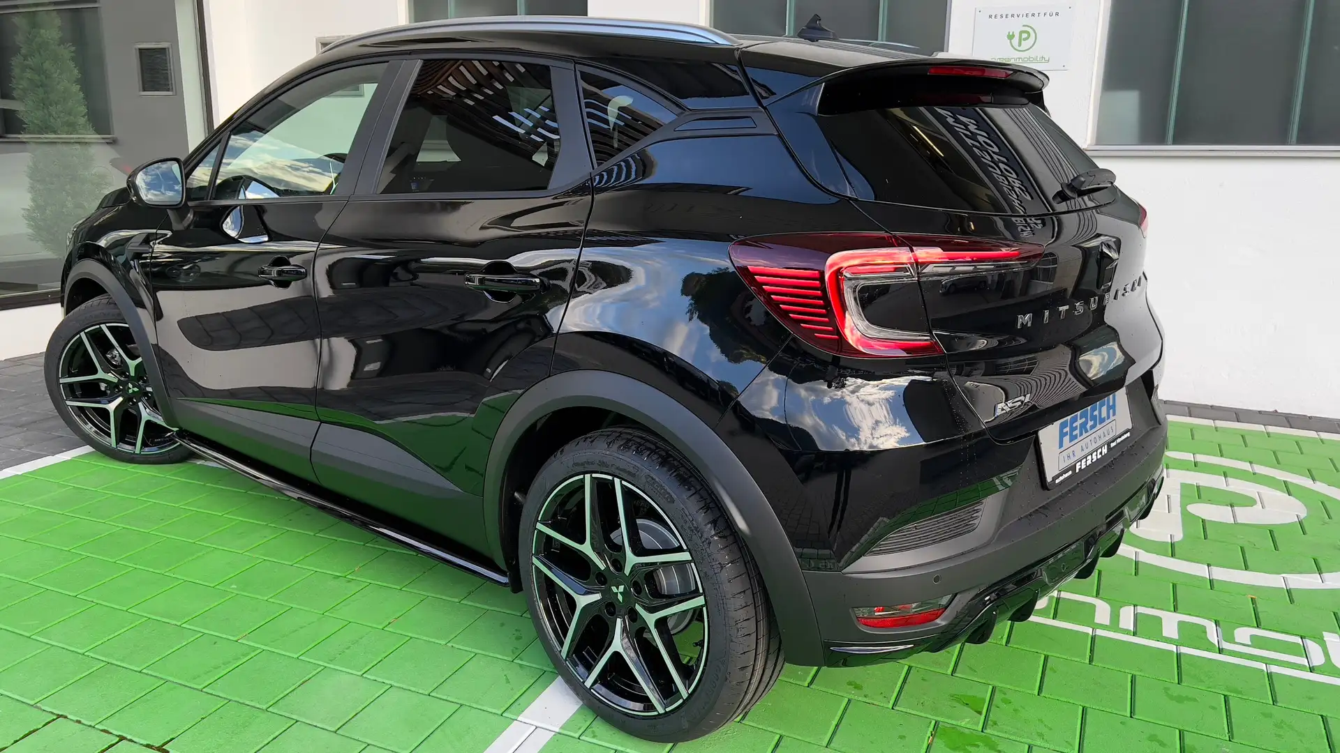 Mitsubishi ASX Plus Turbo Mildhybrid mit Body-Styling-Kit Nero - 2