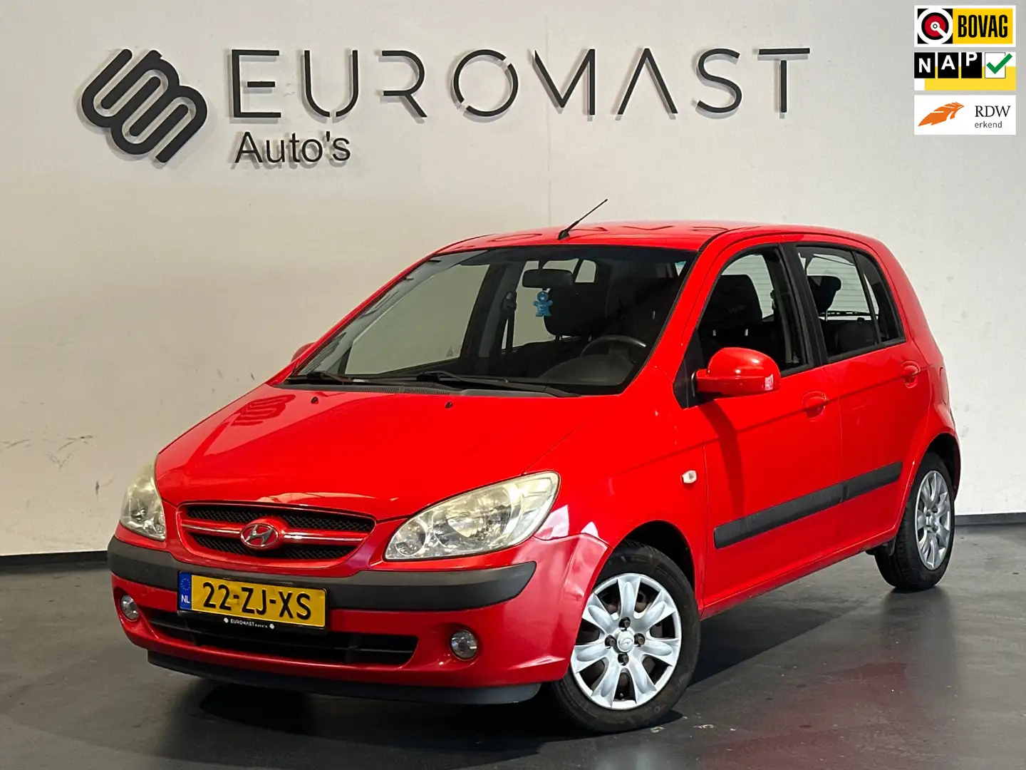 Hyundai Getz 1.4i Active Cool Nieuw apk - Airco - 5Deurs Roşu - 1