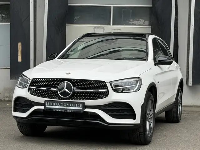 Mercedes-Benz GLC 300 e 4M AMG Night LED Pano MBUX Rü-Kamera