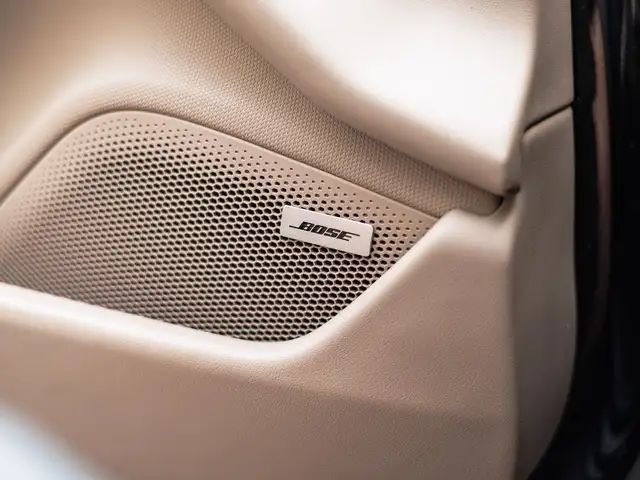 Porsche Taycan Ansicht 46